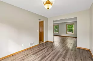 4926 Rusten Rd, Eagan, MN 55122 - Photo 12