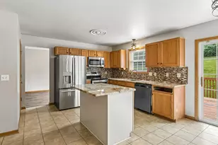 4926 Rusten Rd, Eagan, MN 55122 - Photo 14