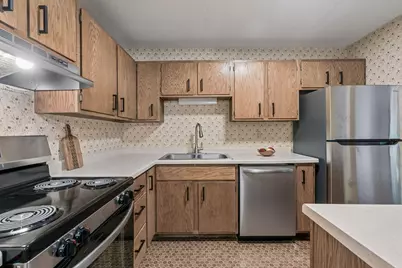 5607 Green Circle Drive #107, Hopkins, MN 55343 - Photo 10