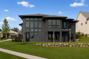 934X Hillsboro Pl, Savage, MN 55378 - Photo 2