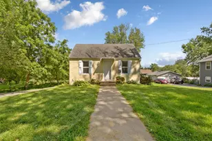 1135 5th Ave SW, Faribault, MN 55021 - Photo 2