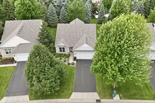 10812 Thone Cir, Woodbury, MN 55129 - Photo 2