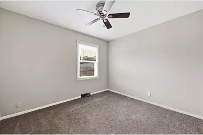 1004 Western Avenue N, Saint Paul, MN 55117 - Photo 10