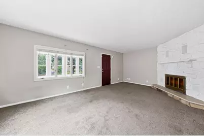 1004 Western Avenue N, Saint Paul, MN 55117 - Photo 4