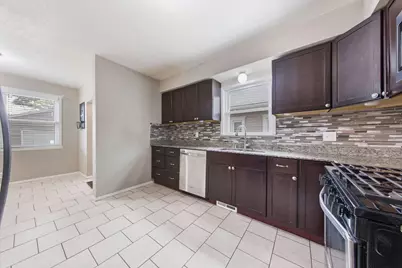 1004 Western Avenue N, Saint Paul, MN 55117 - Photo 6