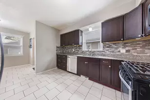 1004 Western Ave N, Saint Paul, MN 55117 - Photo 6