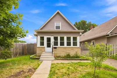 1004 Western Avenue N, Saint Paul, MN 55117 - Photo 1