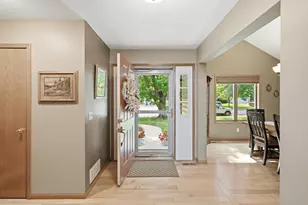 1576 La Mar Dr, North Mankato, MN 56003 - Photo 2