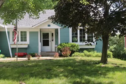 906 21st Street SE, Saint Cloud, MN 56304 - Photo 2