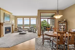 10102 Indigo Dr, Eden Prairie, MN 55347 - Photo 8