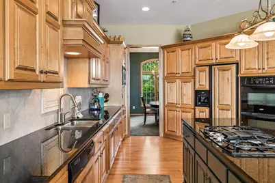 10102 Indigo Drive, Eden Prairie, MN 55347 - Photo 18