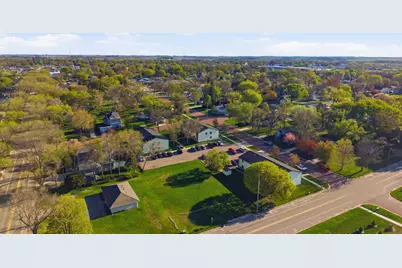 120 E 13th Street, Blue Earth, MN 56013 - Photo 12