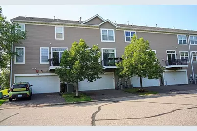 514 Huset Parkway NE, Columbia Heights, MN 55421 - Photo 2