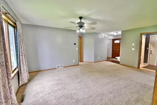 914 Willow Grove Cir, Waite Park, MN 56387 - Photo 6