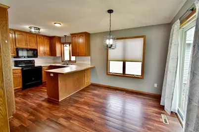 914 Willow Grove Circle, Waite Park, MN 56387 - Photo 8