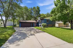746 11 1/2 Street N, Sauk Rapids, MN 56379 - Photo 2