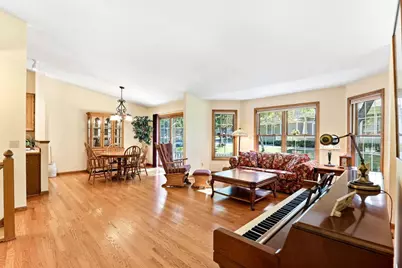 821 Ivy Lane, Eagan, MN 55123 - Photo 6