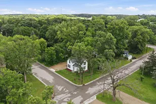 100 3rd Ave SE, New London, MN 56273 - Photo 30