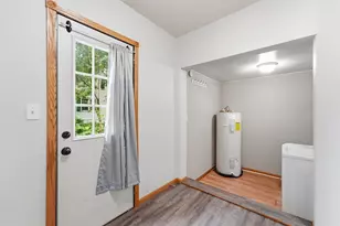 100 3rd Ave SE, New London, MN 56273 - Photo 8