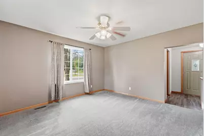 100 3rd Avenue SE, New London, MN 56273 - Photo 18