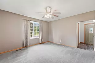 100 3rd Ave SE, New London, MN 56273 - Photo 18