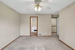 2407 Harvest Way, Chanhassen, MN 55317 - Photo 24
