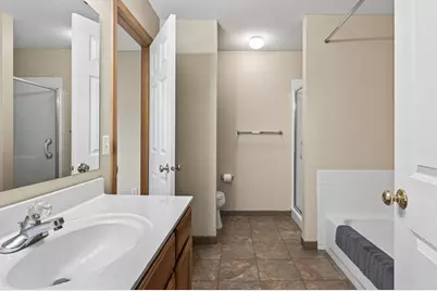 2407 Harvest Way, Chanhassen, MN 55317 - Photo 22