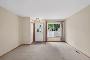 2407 Harvest Way, Chanhassen, MN 55317 - Photo 6