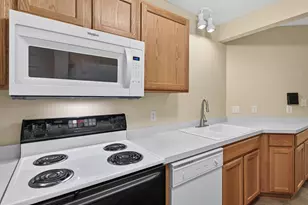 2407 Harvest Way, Chanhassen, MN 55317 - Photo 18