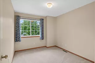 2407 Harvest Way, Chanhassen, MN 55317 - Photo 34