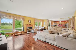 6452 Pheasant Hills Dr, Hugo, MN 55038 - Photo 4