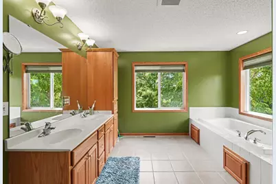 6452 Pheasant Hills Drive, Hugo, MN 55038 - Photo 14
