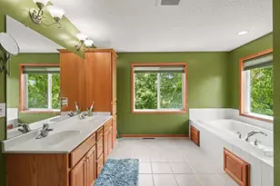 6452 Pheasant Hills Dr, Hugo, MN 55038 - Photo 14