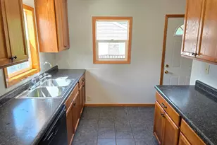 2011 Northwood Dr, North Saint Paul, MN 55109 - Photo 12