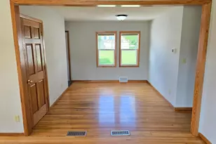 2011 Northwood Dr, North Saint Paul, MN 55109 - Photo 30