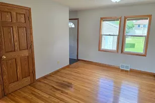 2011 Northwood Dr, North Saint Paul, MN 55109 - Photo 34