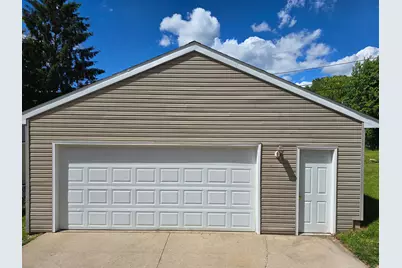 2011 Northwood Drive, North Saint Paul, MN 55109 - Photo 8