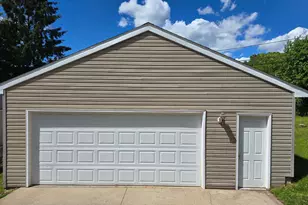 2011 Northwood Dr, North Saint Paul, MN 55109 - Photo 8