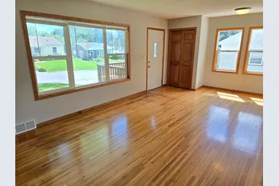 2011 Northwood Drive, North Saint Paul, MN 55109 - Photo 20