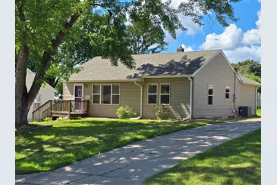 2011 Northwood Drive, North Saint Paul, MN 55109 - Photo 26