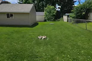 2011 Northwood Dr, North Saint Paul, MN 55109 - Photo 48