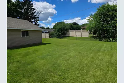 2011 Northwood Drive, North Saint Paul, MN 55109 - Photo 6