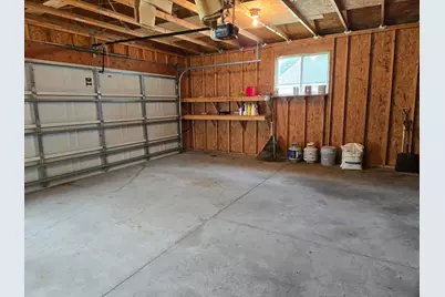 2011 Northwood Drive, North Saint Paul, MN 55109 - Photo 42