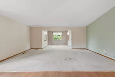 724 Victoria Court, Stillwater, MN 55082 - Photo 2