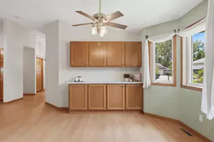 724 Victoria Ct, Stillwater, MN 55082 - Photo 8