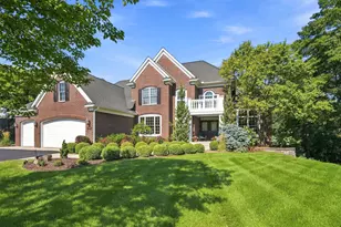 11499 Ashley Ct, Inver Grove Heights, MN 55077 - Photo 2