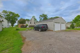 621 2nd St S, Winsted, MN 55395 - Photo 48