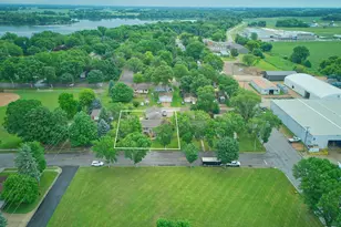 621 2nd St S, Winsted, MN 55395 - Photo 32