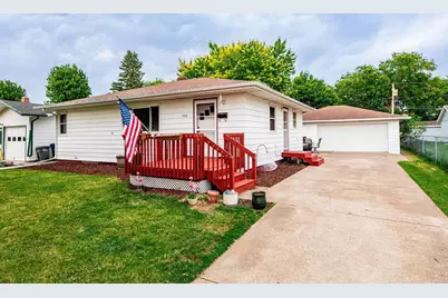 808 15th Street N, Moorhead, MN 56560 - Photo 1