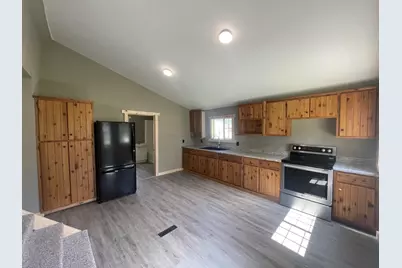 111 NW 1st Avenue NW, Verndale, MN 56481 - Photo 2